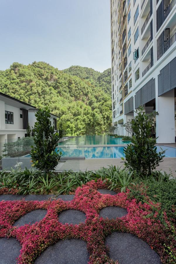 Ipoh Tambun Lost World Sunway Onsen Suites Luna 2R2B 8Paxs Екстериор снимка